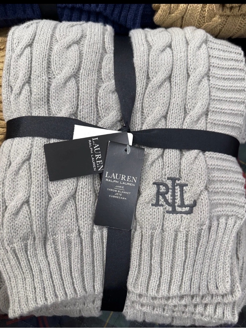 Ralph Lauren Jamie Cable-Knit Throw Blanket Super Soft Cozy 50" x 70" Grey